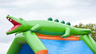  Hüpfburg Super Kroko 