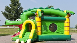  Hüpfburg Shooter Challenge Krokodil 