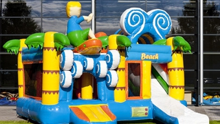 Hüpfburg Multiplay Strand 