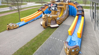 Megarutsche Piratenschiff 