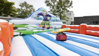 Bullriding Snowboard Simulator 