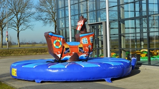 Pullriding Piratenschiff 