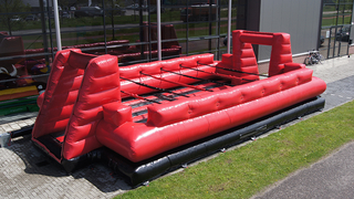 XXL Kicker mit Stangen und Boden 