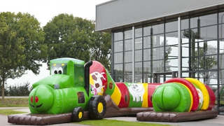 Tunnel Traktor grün 