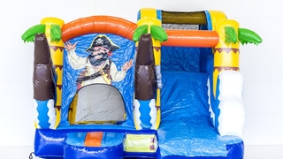 Jumpy Happy Pirat 