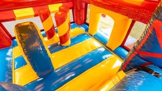 Hüpfburg Multiplay Super Achterbahn